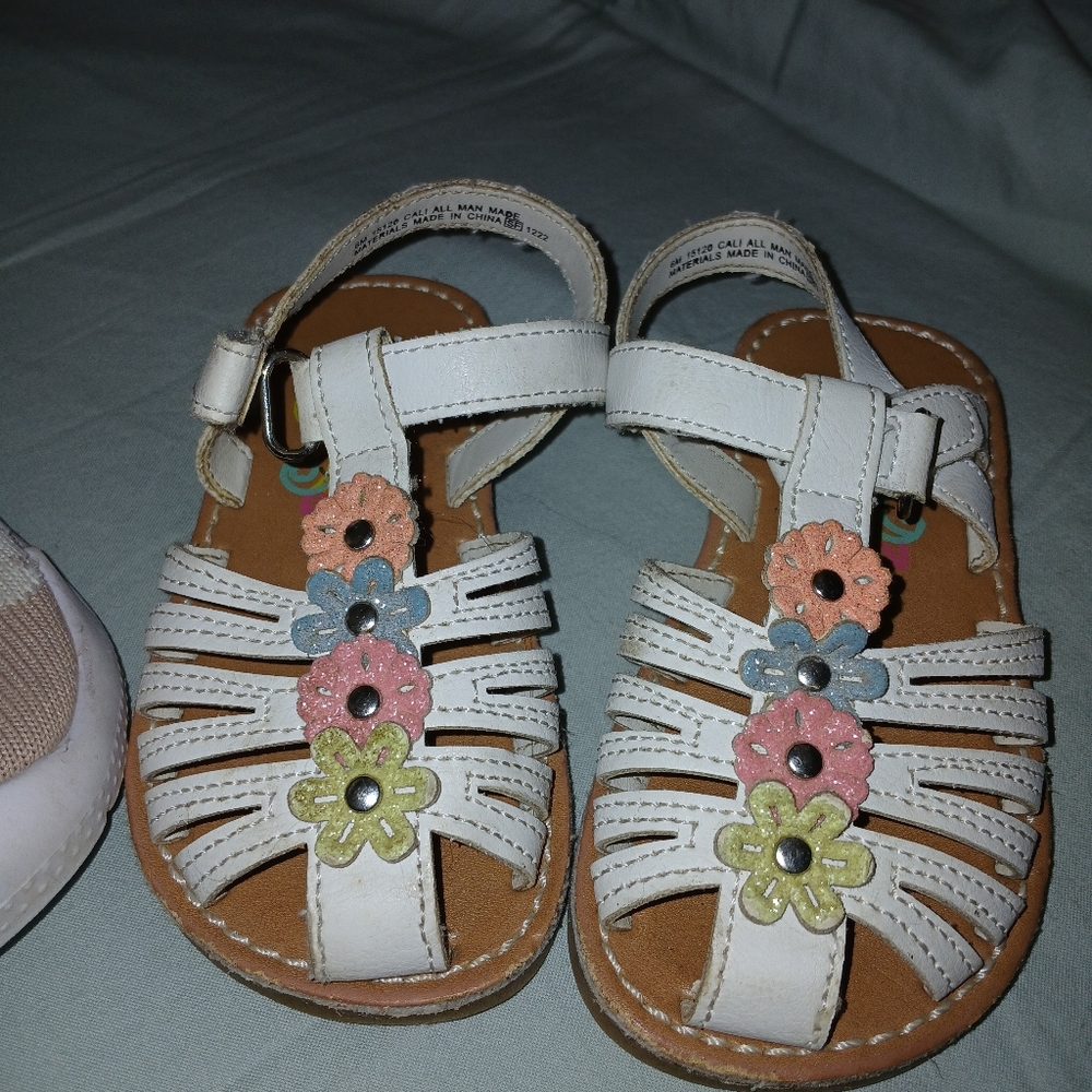 Toddler Girl Shoe Lot - Picture 3 of 5